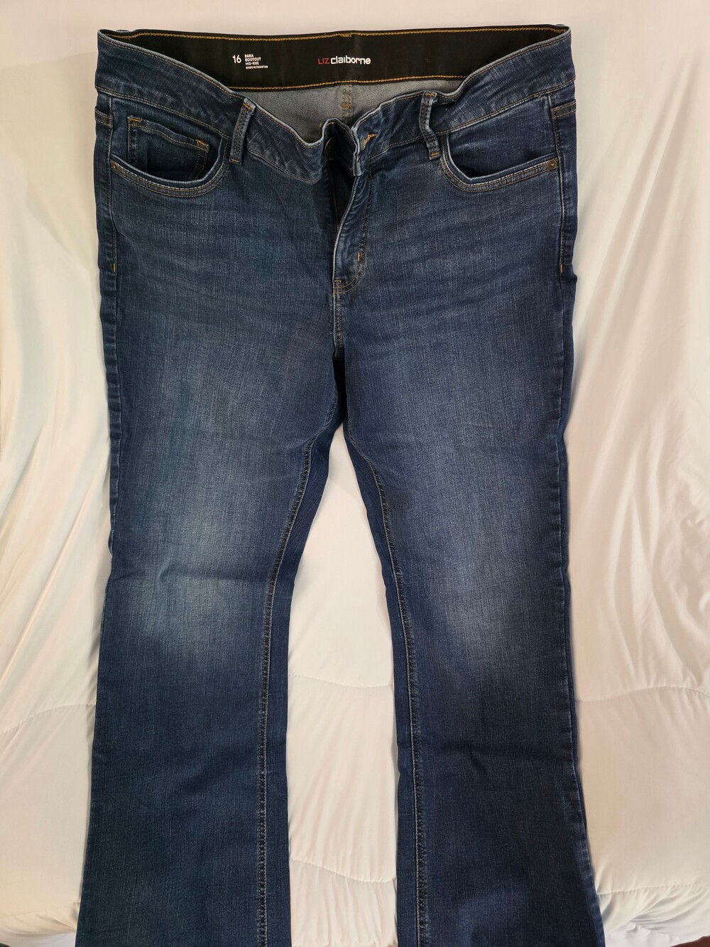 Liz Claiborne Sara Bootcut Mid-Rise Jeans Size 16 Blue Denim